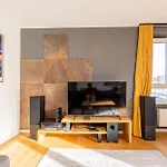 Rentplanet - Apartament Wyszynskiego 43